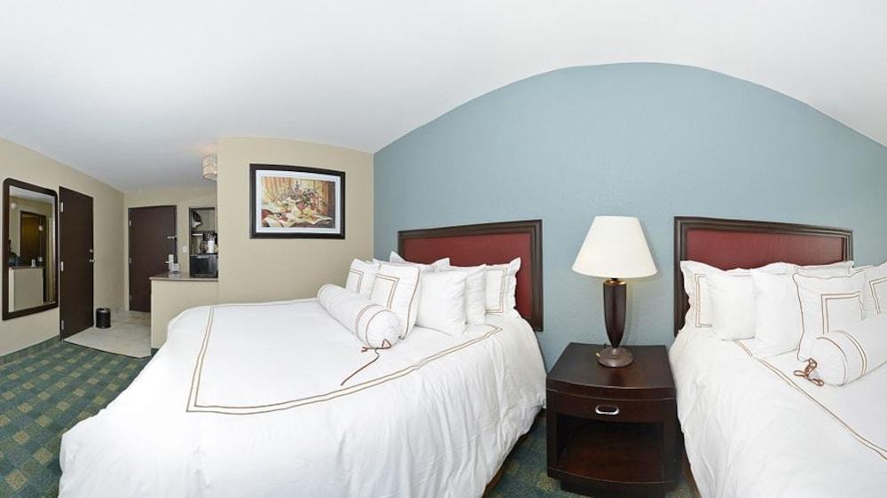 Causeway Bay Hotel Λάνσινγκ Εξωτερικό φωτογραφία