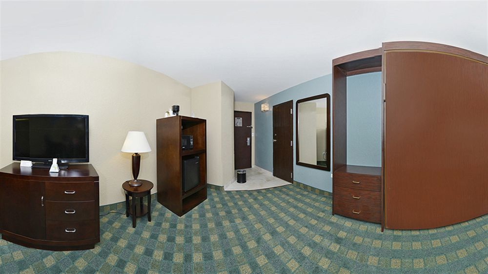 Causeway Bay Hotel Λάνσινγκ Εξωτερικό φωτογραφία