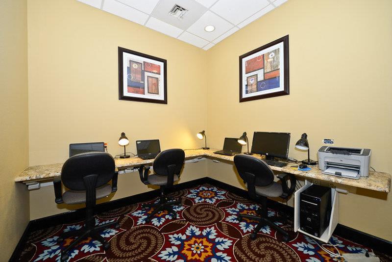 Causeway Bay Hotel Λάνσινγκ Ανέσεις φωτογραφία