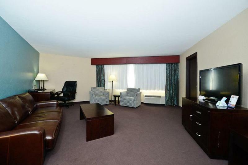 Causeway Bay Hotel Λάνσινγκ Εξωτερικό φωτογραφία